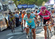 Vinokourov crashed in today's stage.