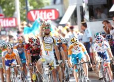 Mark Cavendish wins! Photo copyright Fotoreporter Sirotti.