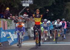 Tom Boonen wins! Photo copyright Fotoreporter Sirotti. Tom Boonen wins! Photo copyright Fotoreporter Sirotti.