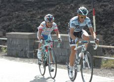 Alberto Contador and Jose Rujano lead the way. Photo Fotoreporter Sirotti.