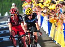 Cadel Evans vs. Bradley Wiggins. Photo Fotoreporter Sirotti. Cadel Evans vs. Bradley Wiggins. Photo Fotoreporter Sirotti.