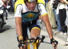 Lance Armstrong (Team Astana .. eh .. Team RadioShack). Photo copyright Fotoreporter Sirotti.