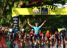 Mark Cavendish wins TDF Prudential Singapore Criterium 2024 ahead of Jasper Philipsen and Arnaud de Lie