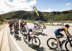 Mattias Skjelmose in the white jersey at Vuelta a Espana