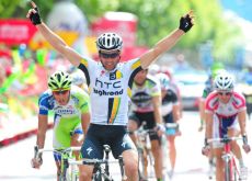 Michael Albasini wins stage 13 of the 2011 Tour of Spain. Photo Fotoreporter Sirotti.